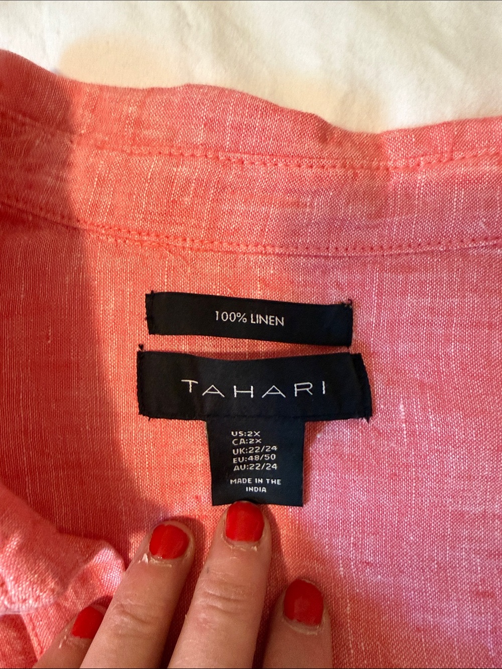 Tahari Coral/ Pink V-Neck Linen Blouse size 2x like new - Picture 2 of 8